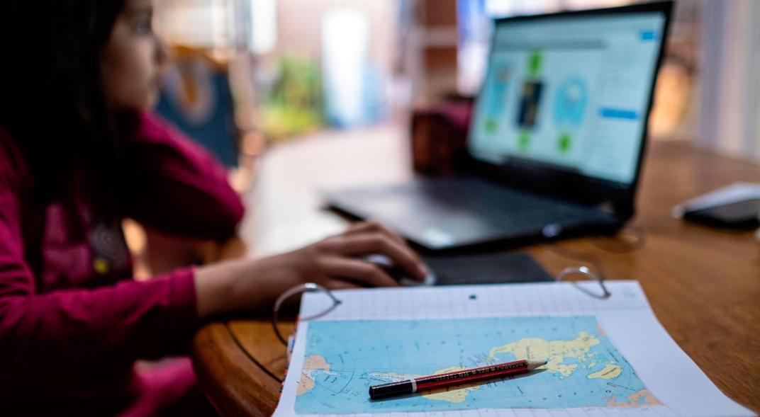Educación a distancia