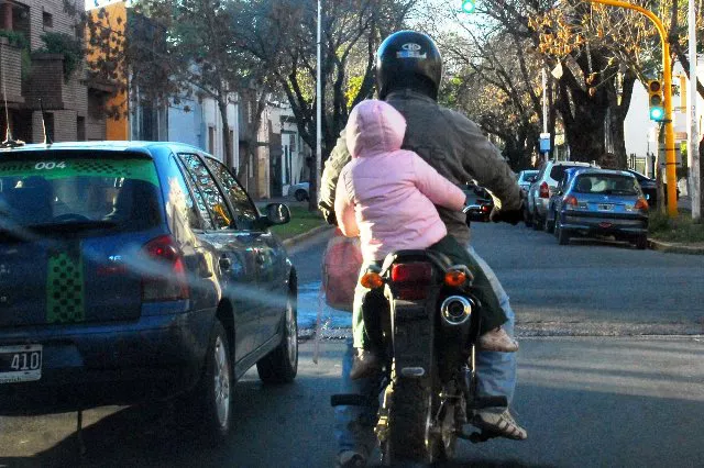 moto niños