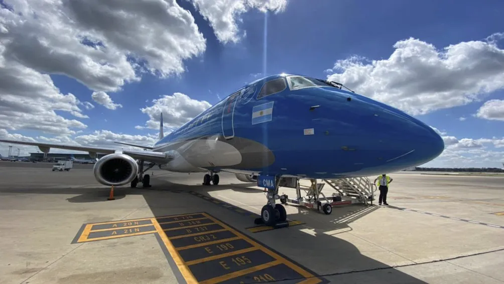 aerolineas Embraer 195-E2