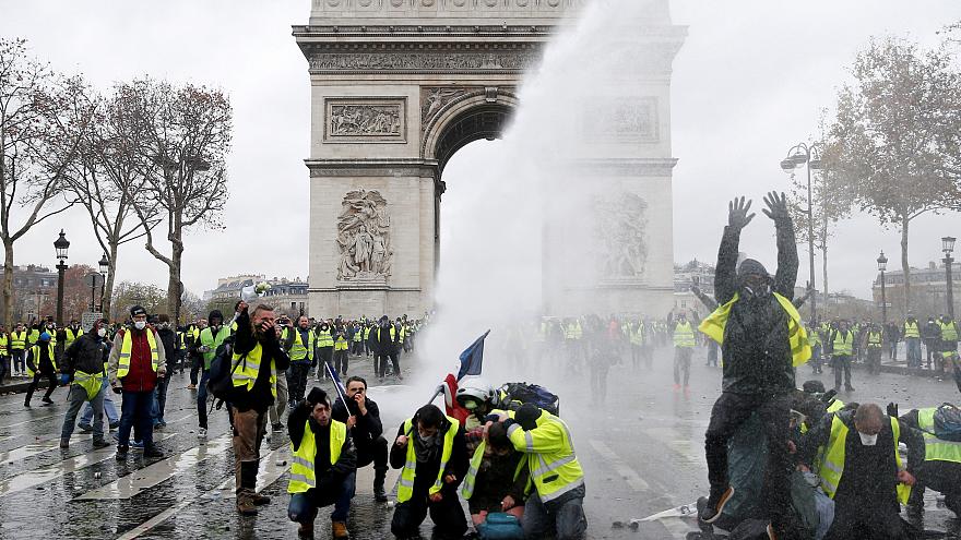 Chalecos amarillos paris
