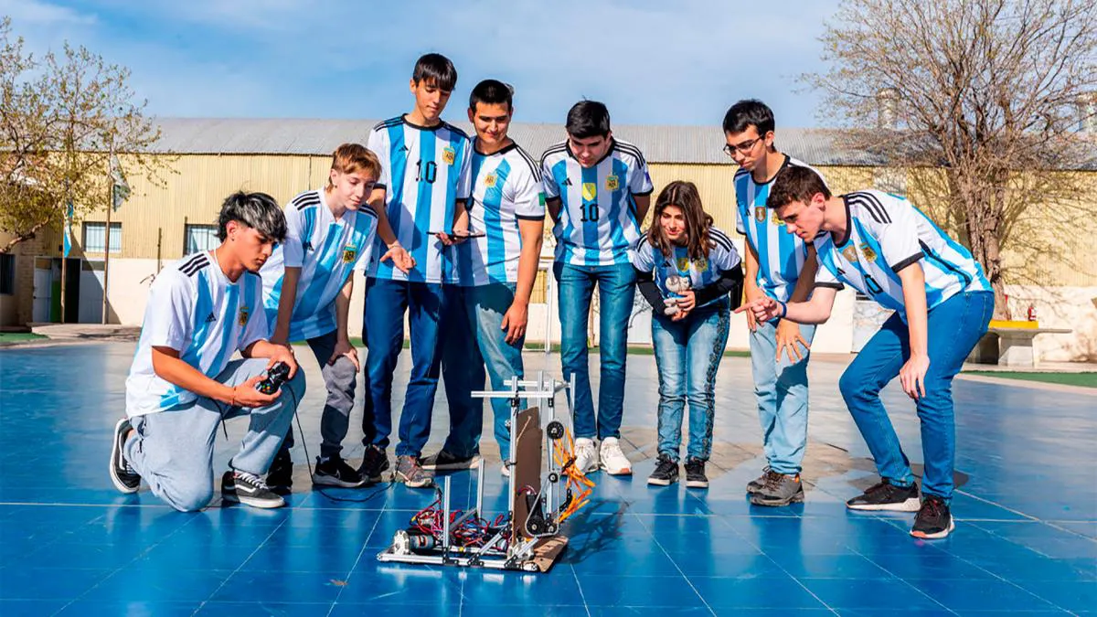 alumnos mendozinos robotica