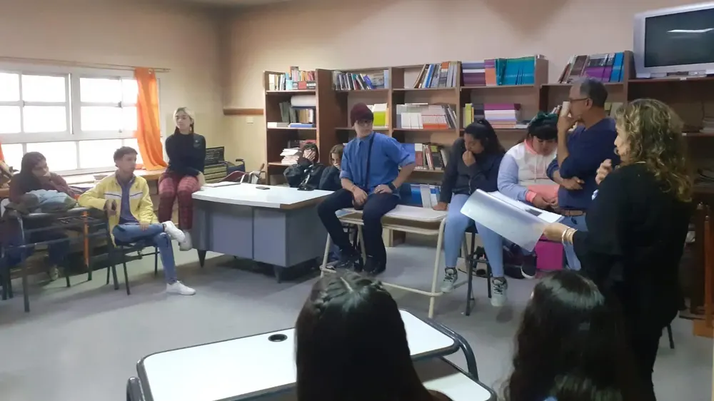 Estudiantes del CET 16