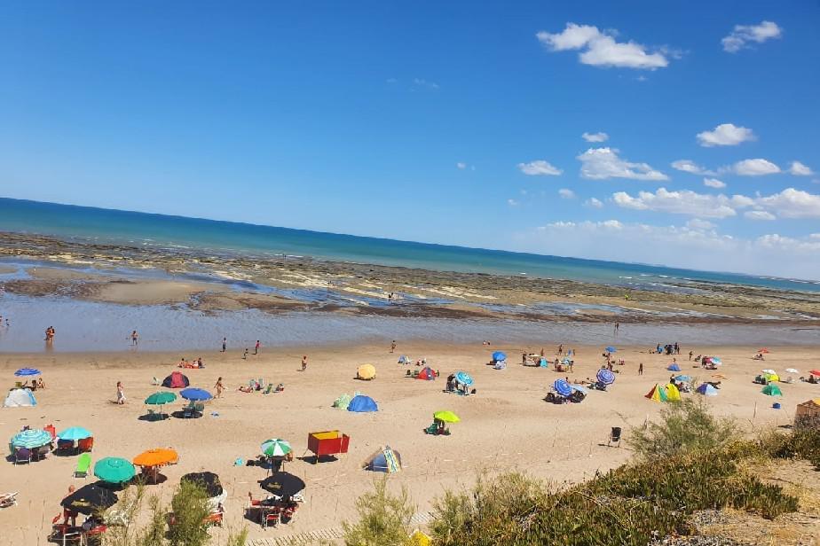 Las Grutas playa