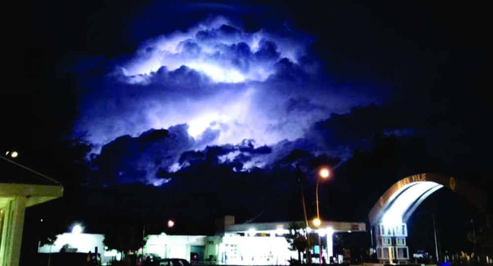 Tormenta electrica Cipolletti