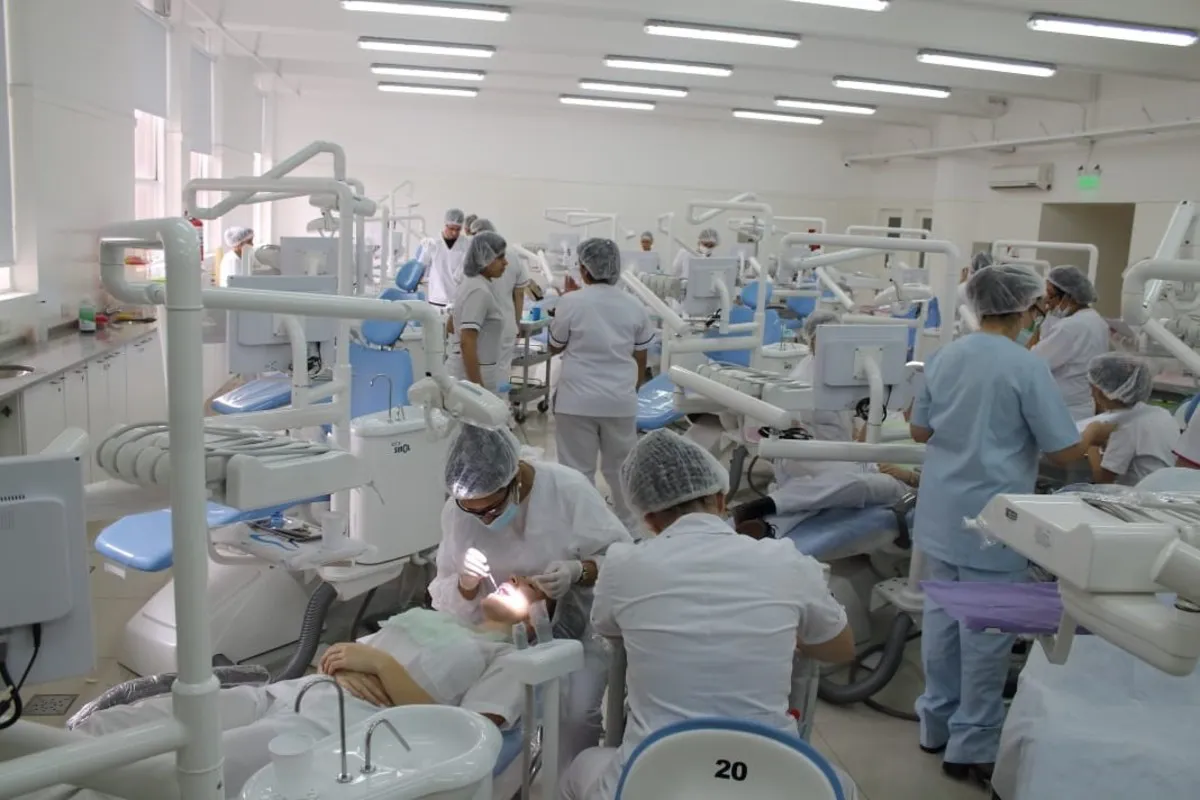 uba facultad de Odontología