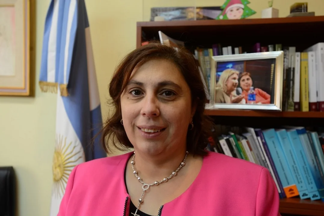paula oliveto