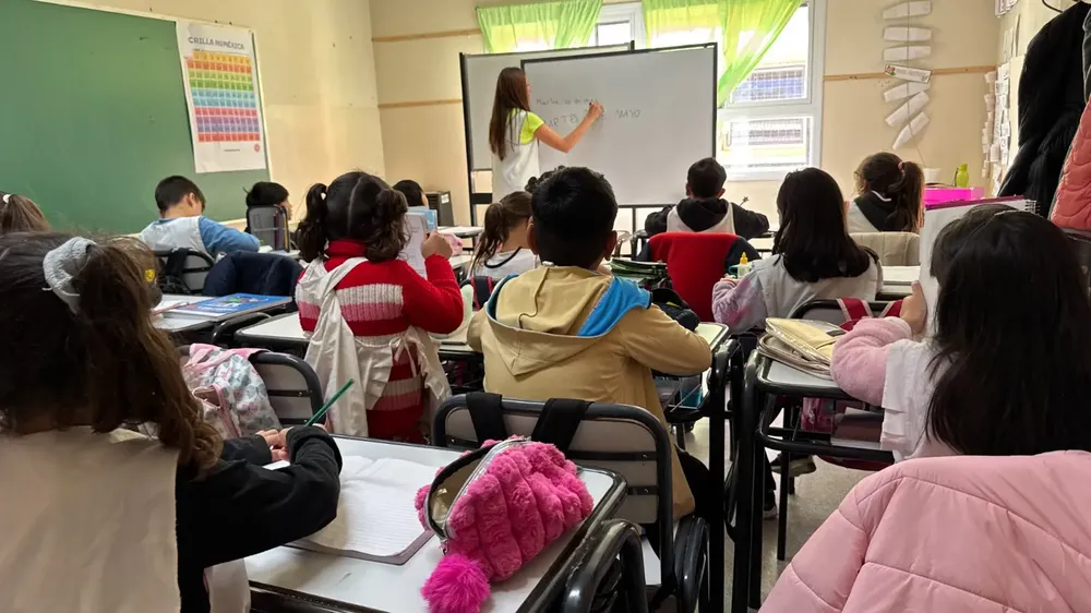 aula alumnos maestra