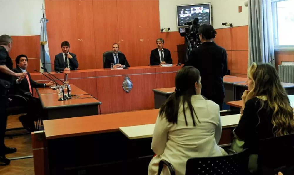 Tribunal cfk
