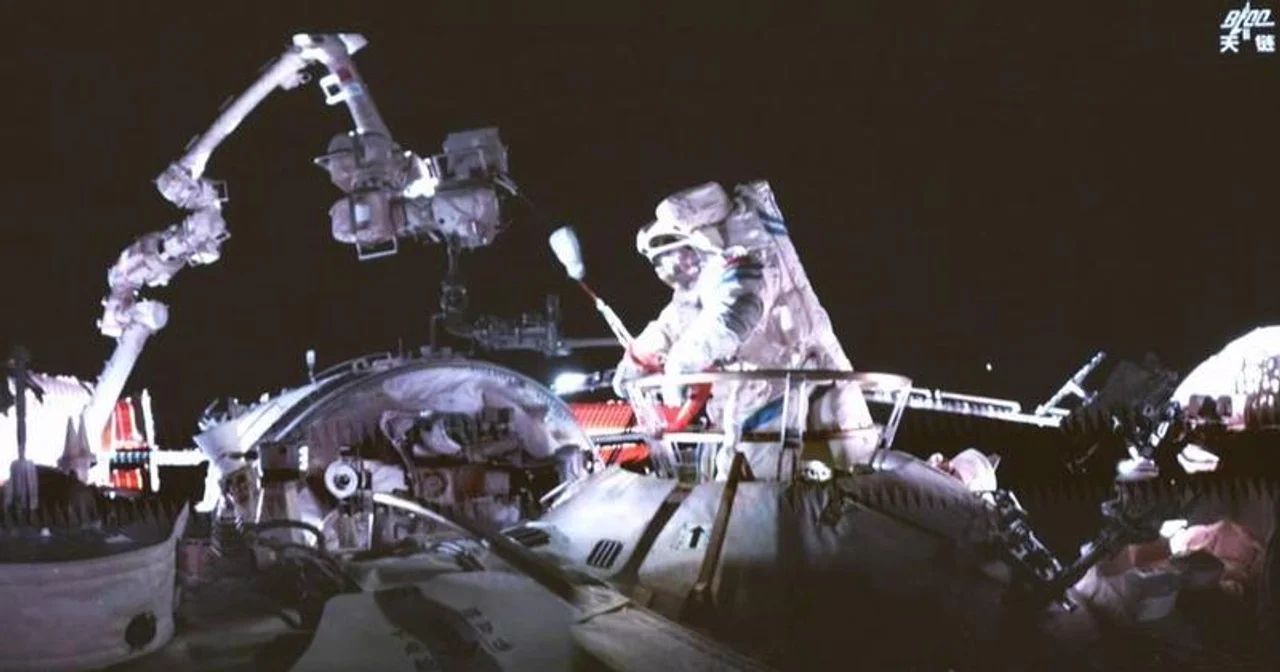 astronautas chinos