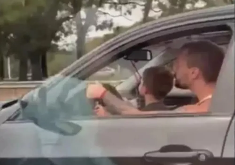 menores manejando