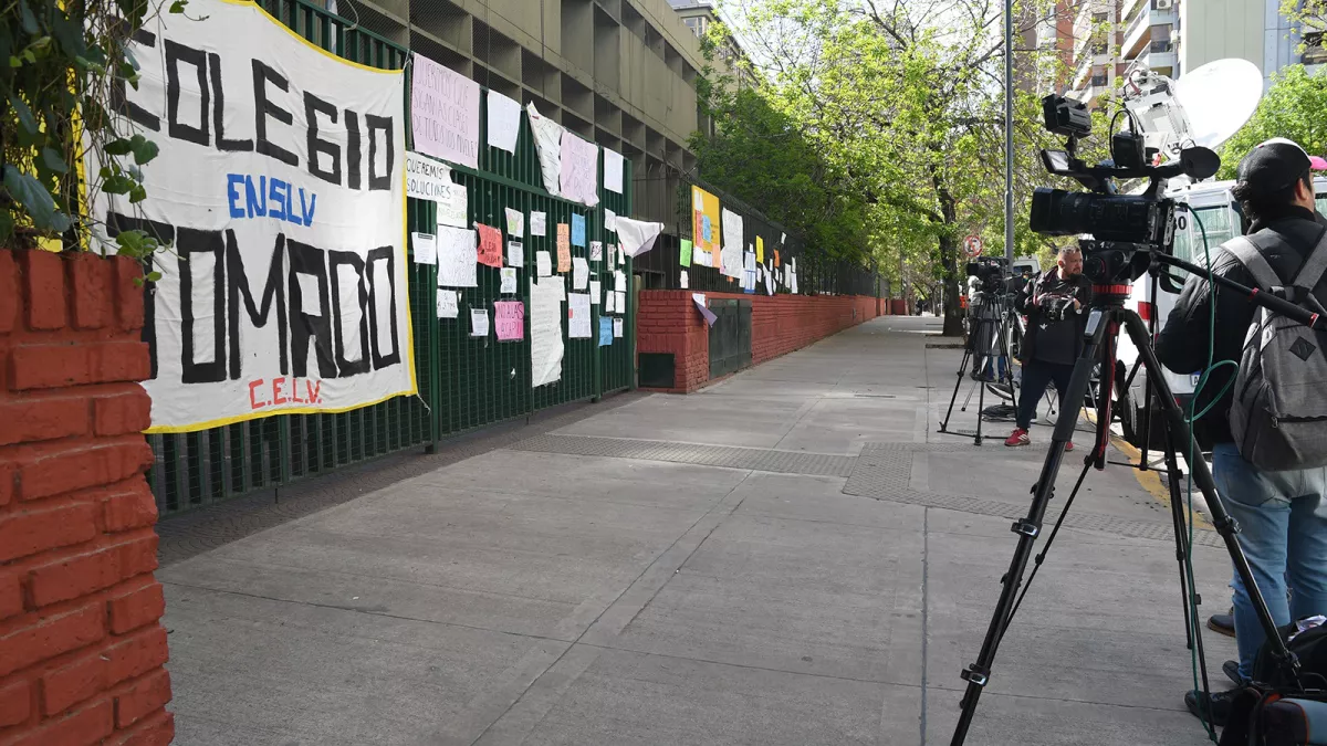 Escuela tomada caba